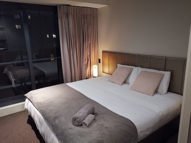 Auckland Cbd Modern 2 Bedroom Apartment
