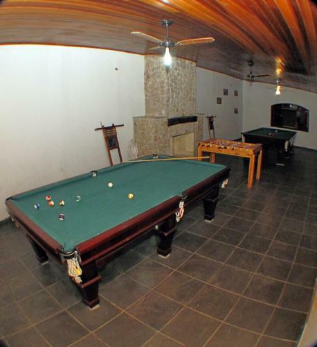 Hostal Ilhabela T�nis Clube