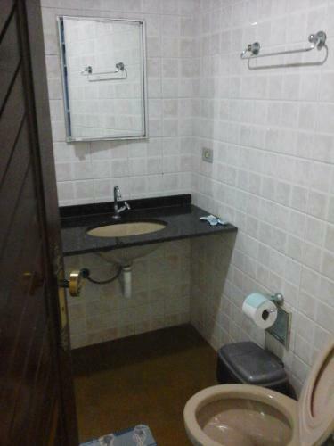 Hostal Ilhabela T�nis Clube