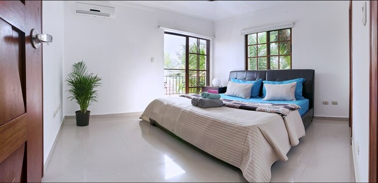Rosa Hermosa - Private Beach Apartment
