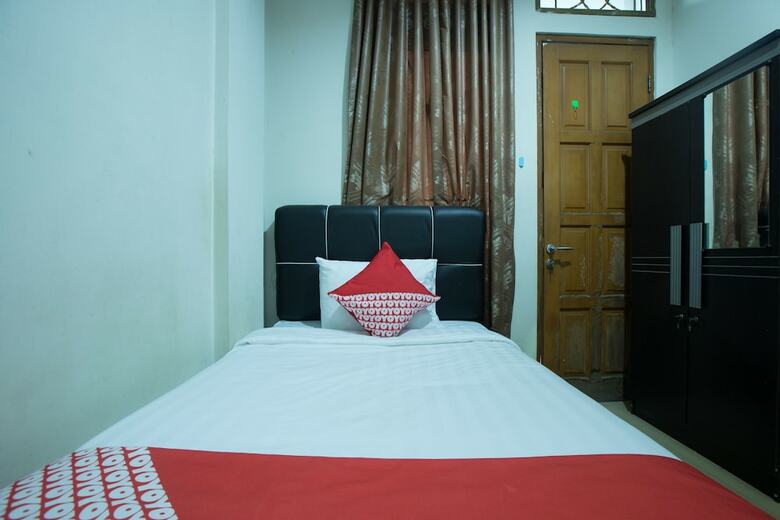 Hotel Oyo 176 Virgo Residence
