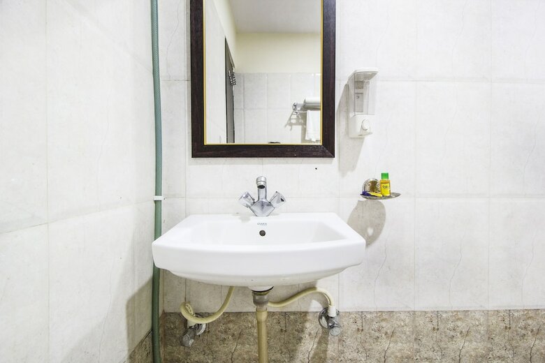 Fabhotel Elysian Grand Lucknow Airport