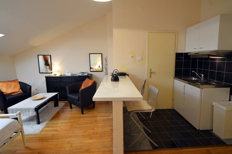 Old Town ?valba Apartments