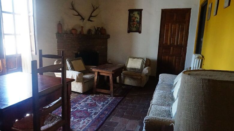 Agroturismo Almazara De Paulenca