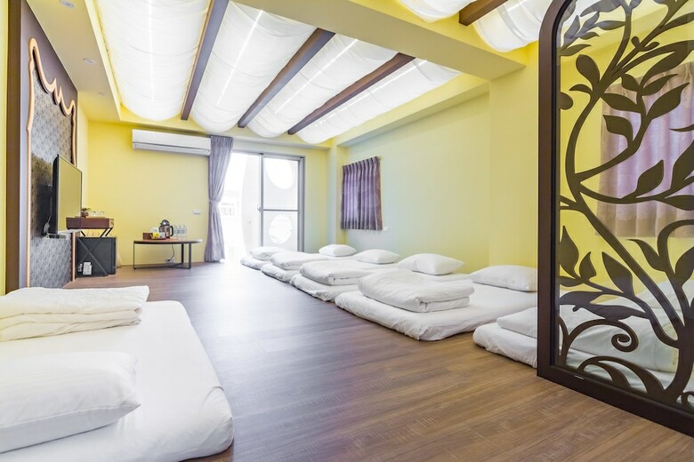 Hotel Ocean Party B&B