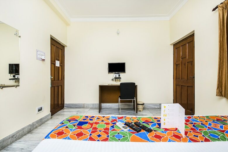 Fabhotel Astoria House Salt Lake