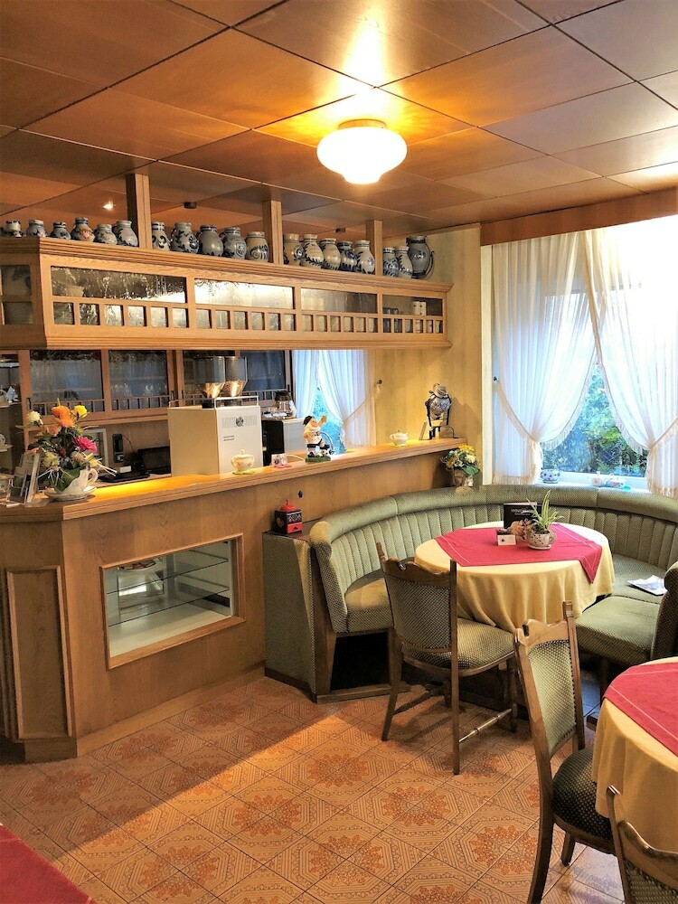 Hotel Cafe Best G�stezimmer