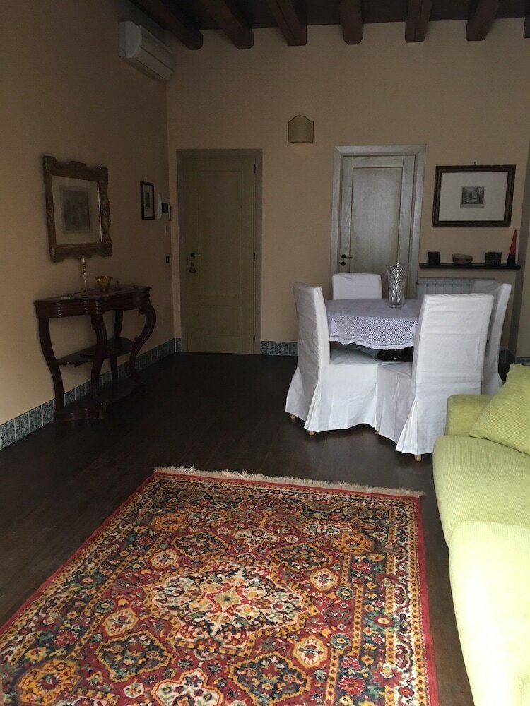 Sanmartinoortigia Apartments