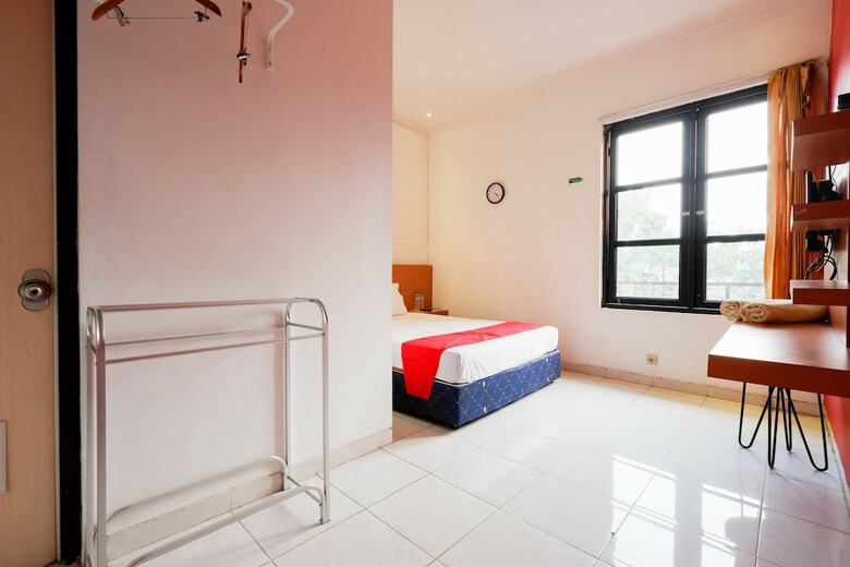 Hotel Reddoorz Near Universitas Diponegoro 2