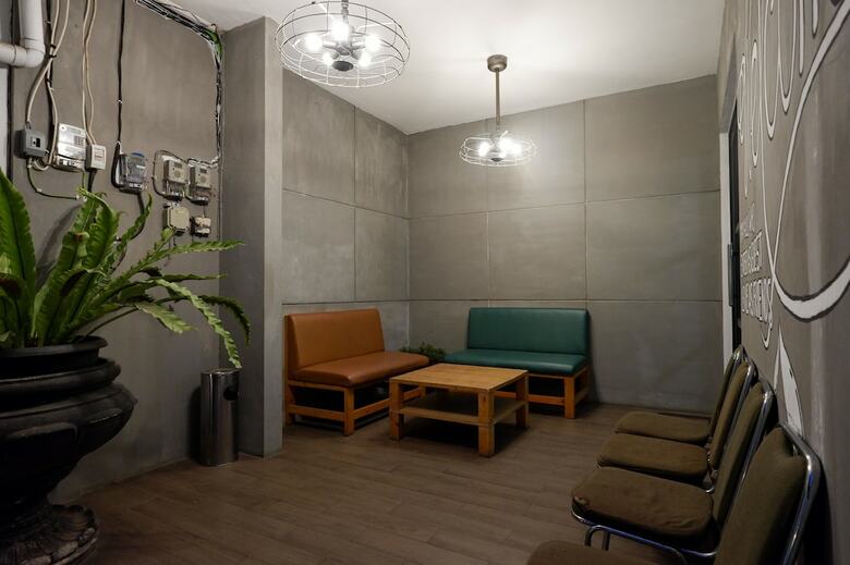 Hotel Reddoorz Near Universitas Diponegoro 2
