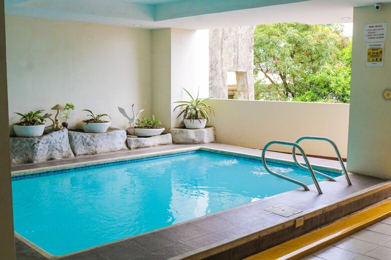 Hotel Reddoorz Plus @ Mabolo Cebu