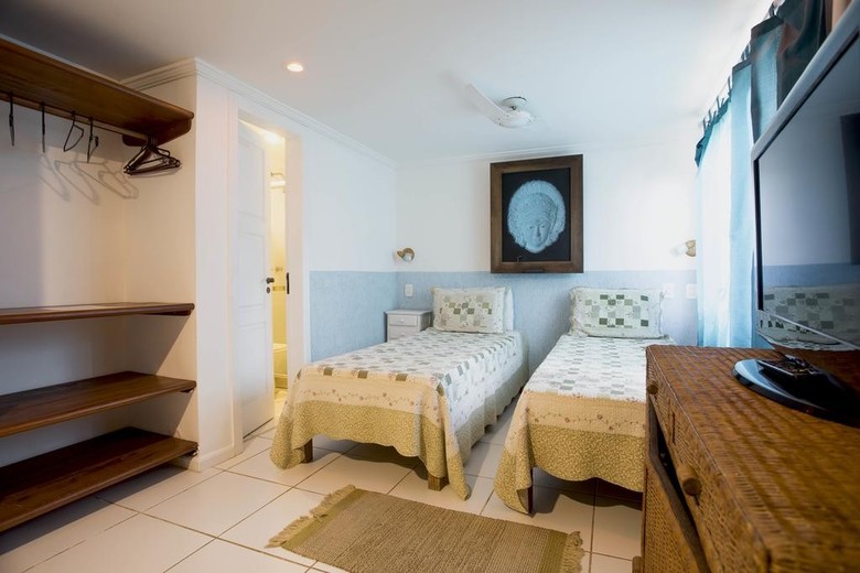 Hostal Spazio Buzios Guesthouse