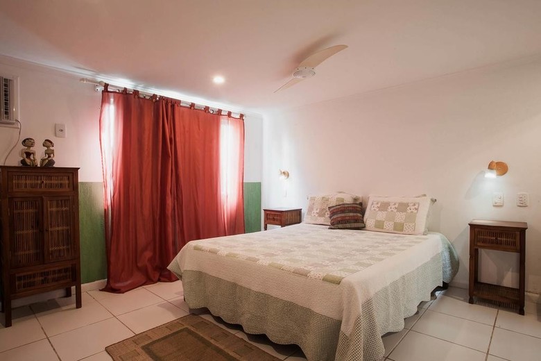 Hostal Spazio Buzios Guesthouse