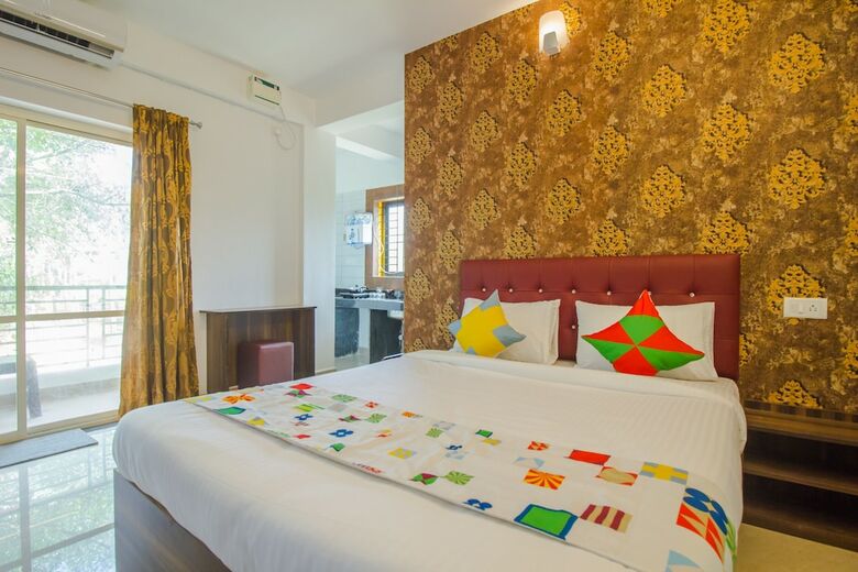 Oyo 18414 Home Cosy Studio Saligao Circle