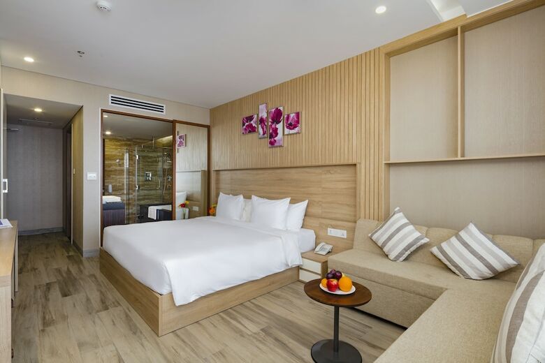 Emerald Bay Nha Trang Hotel And Spa