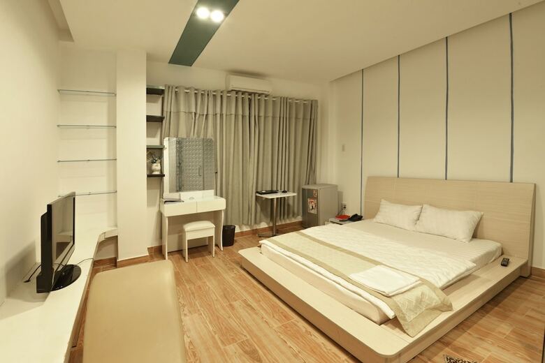 Hostal My Friends Hotel - Hostel