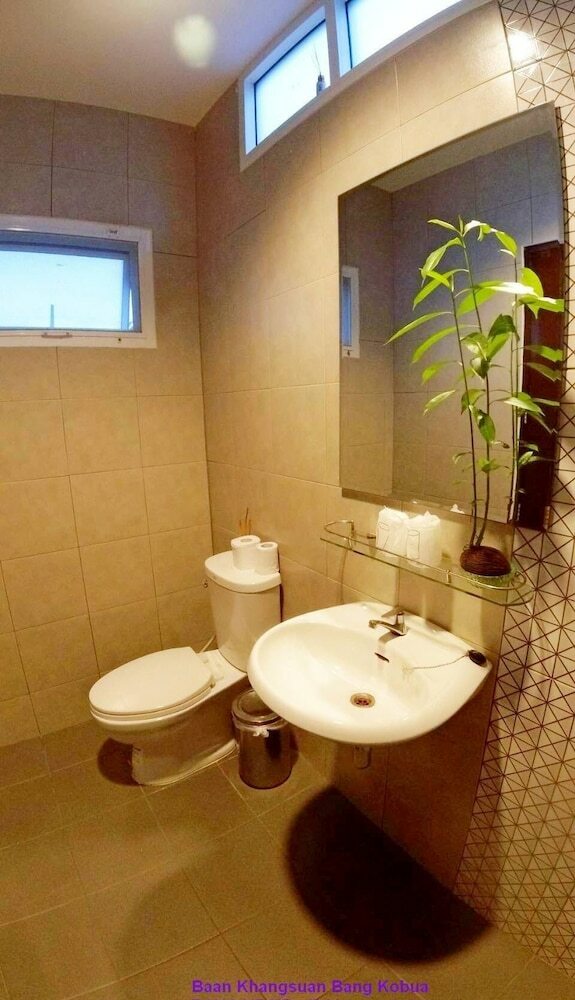 Hotel Baan Klangsuan Bang Korbua