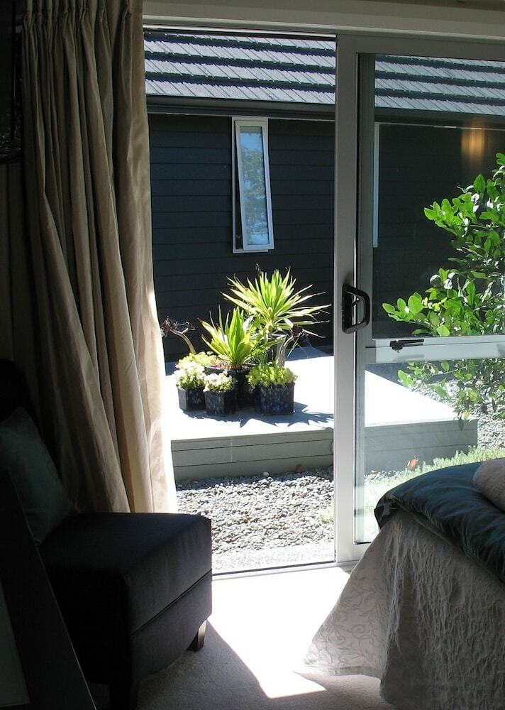 Bed & Breakfast Karapiro Willows Luxury B & B