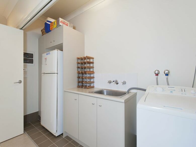Fingal Surf And Sand, Pacific Drive, 14a