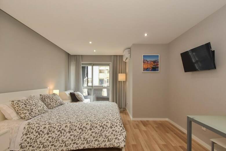 Apartamentos Oporto Bernardes Studios - Heroismo