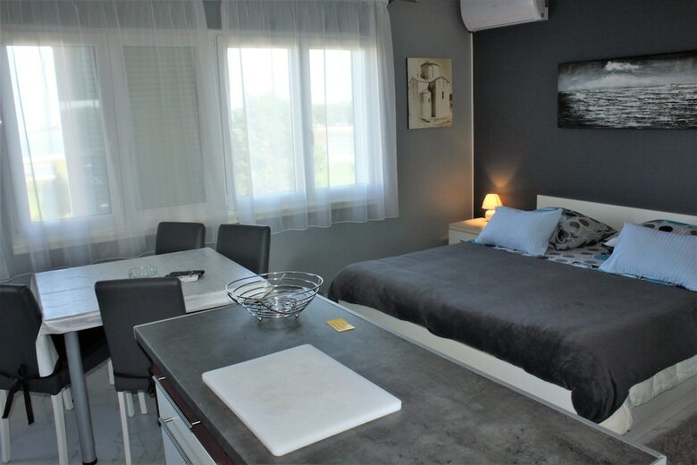 Apartamentos Holiday House Zaton