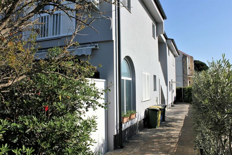 Apartamentos Holiday House Zaton