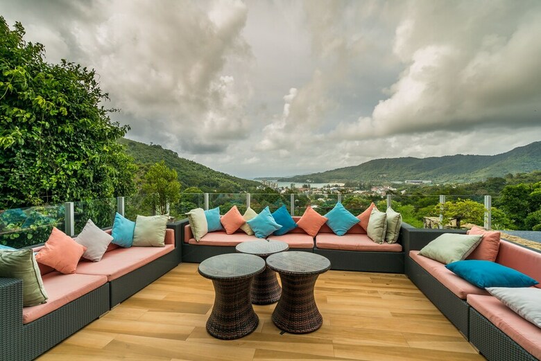 Parinda Villa In Naka Hills