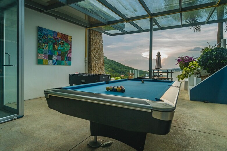 Parinda Villa In Naka Hills