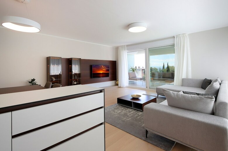 Stylish Apartment 100m From The Beach