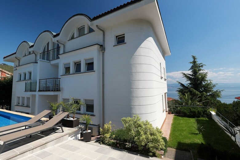 New Luxury Apartments