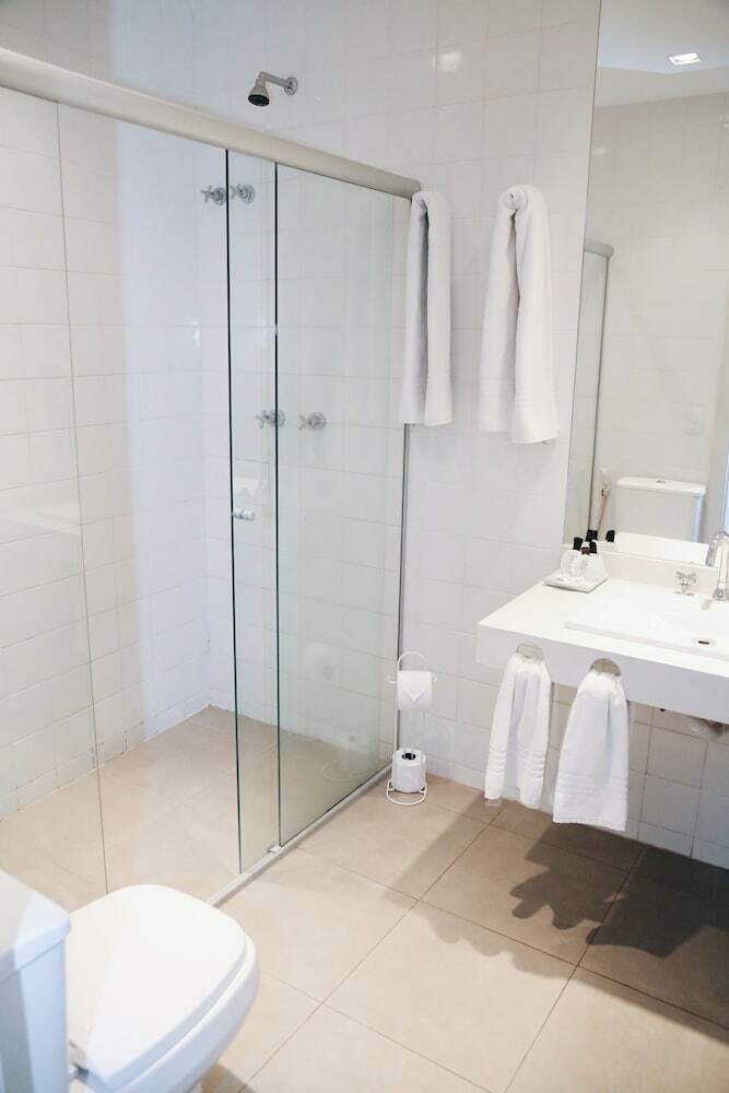 Hotel B�