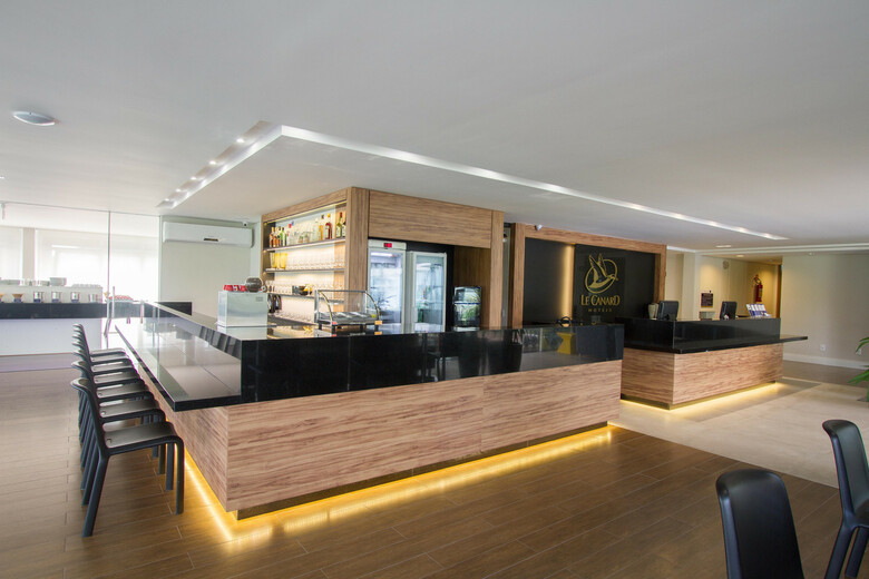 Hotel Le Canard Joinville