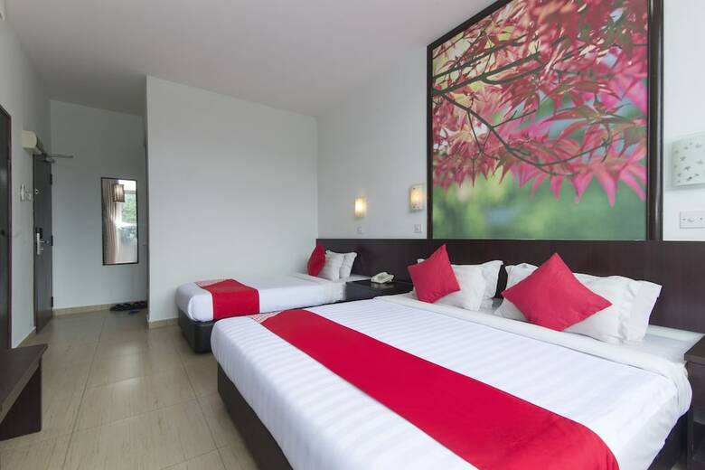 Oyo 498 D&f Boutique Hotel Senawang