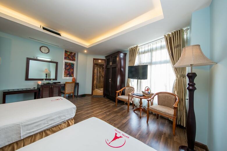 My Hotel - Eiffel Hanoi