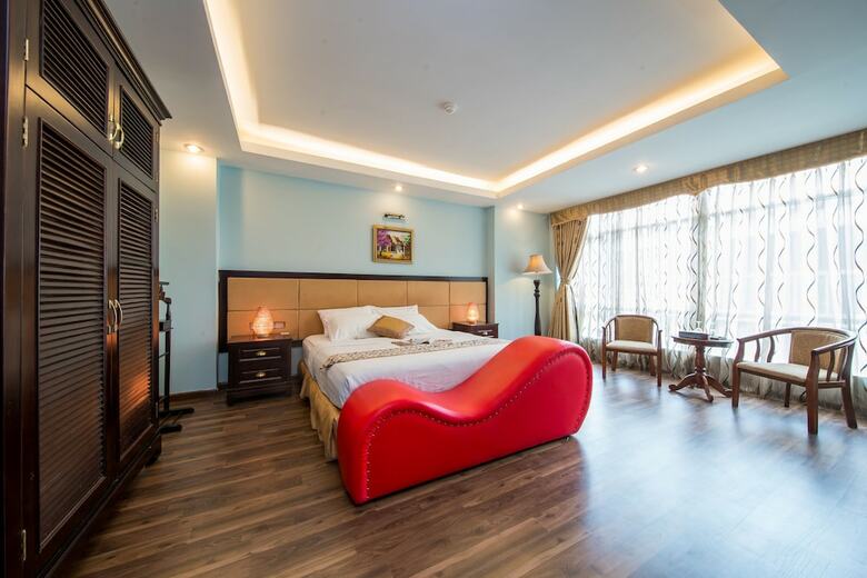 My Hotel - Eiffel Hanoi