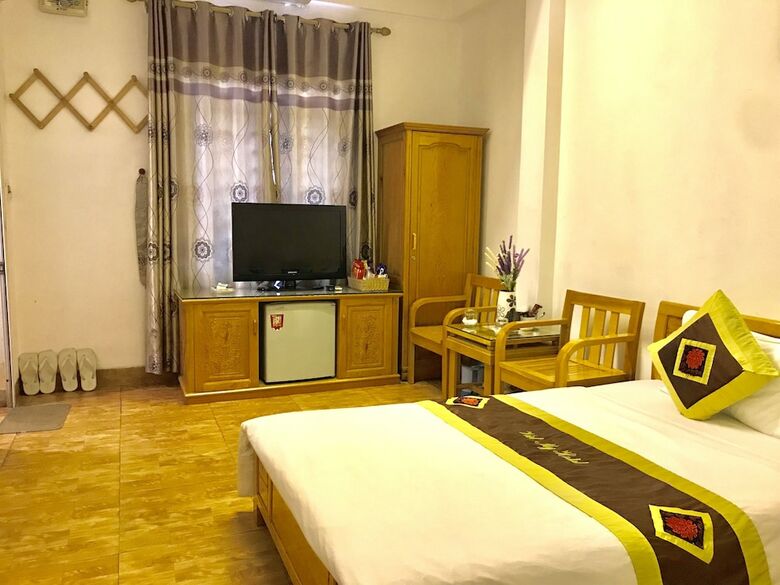 Hotel Khach San Viet My
