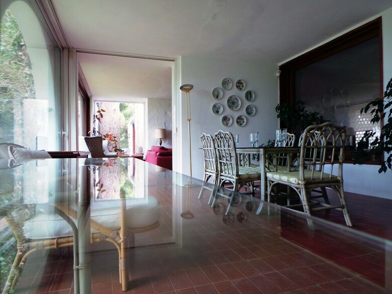 Elegant Seaside Villa