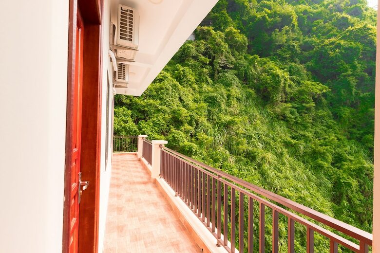 Hotel Golden Land