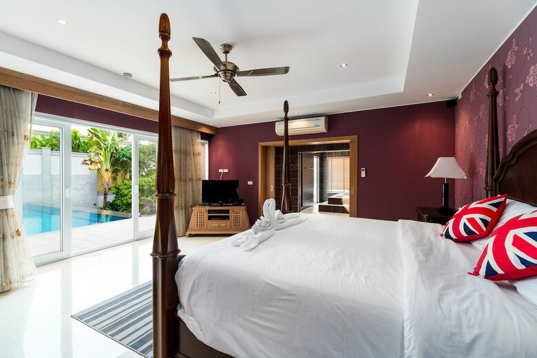 Stunning Luxury Golf And Pool Villas