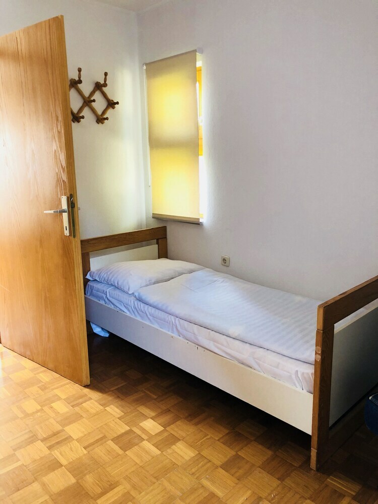Hotel Extraordinary Apartment & Mobile Home