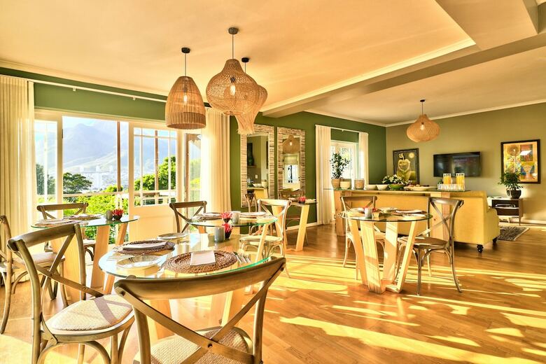 Bed & Breakfast Devonport House