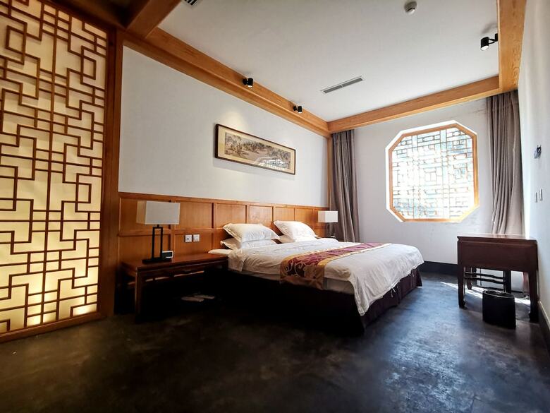 Four Seasons Inn Zhujiang Hot Spring