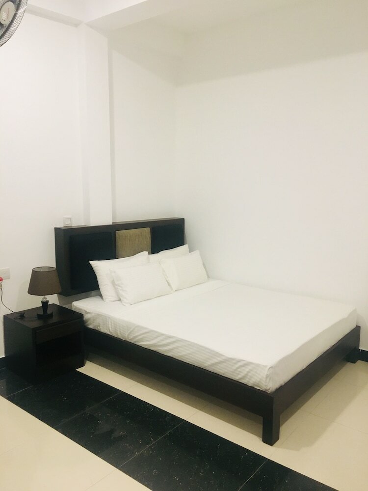 Bed & Breakfast Oyo 516 Hotel 198 Negombo