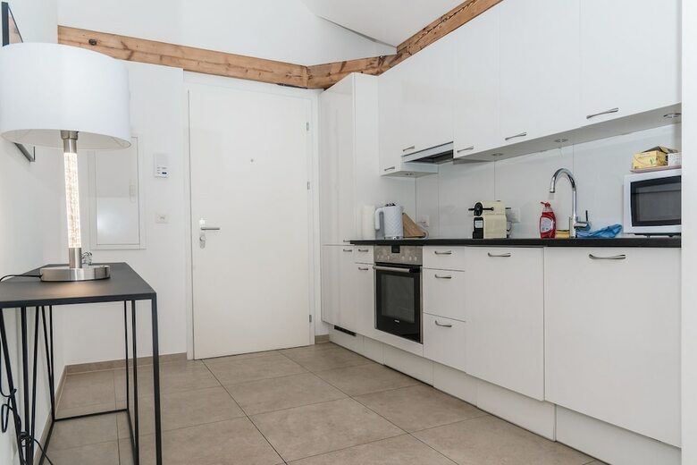 Apartamentos Zurich Furnished Homes