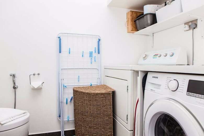 4 Bedroom Home In Sands End