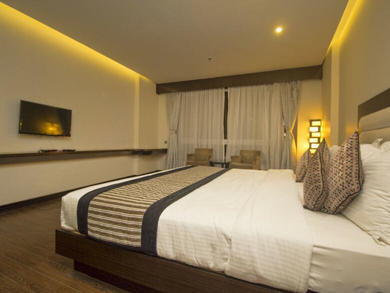 Capital O 3300 Hotel Montana