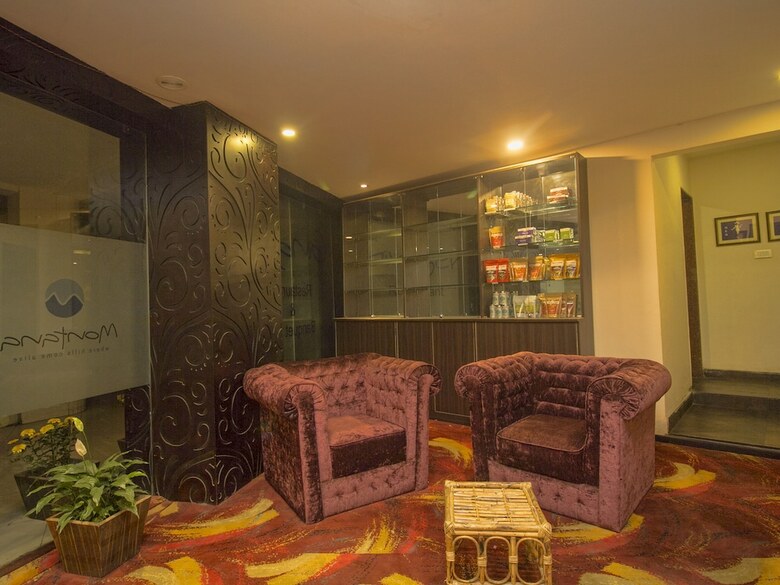 Capital O 3300 Hotel Montana