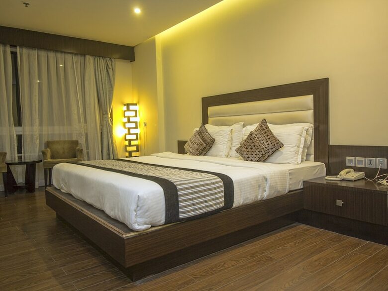 Capital O 3300 Hotel Montana
