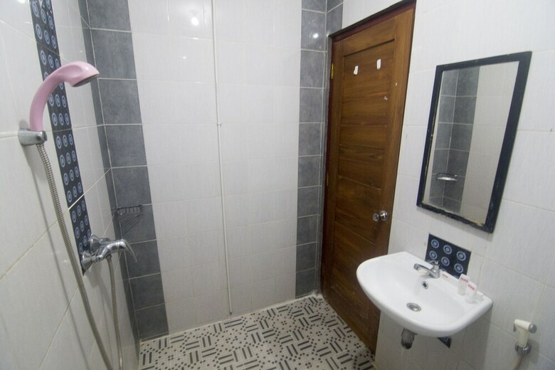Hostal Oyo 198 Emdi House Seturan
