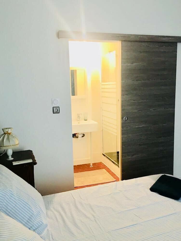 Hotel Les Chambres Des Barques
